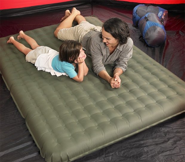 Farmacologie Kreek bijl LightSpeed Outdoors 2 Person Air Bed Is PVC Free - Outdoors with Bear Grylls