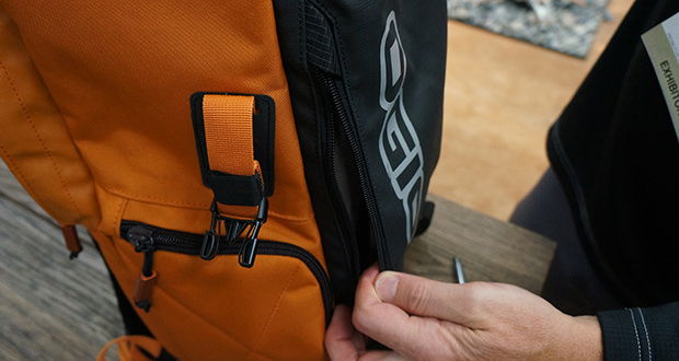 Ogio clutch outlet pack