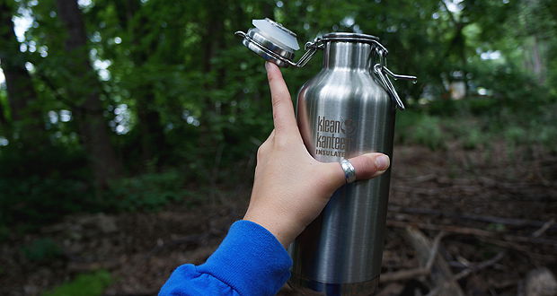 Klean Kanteen 32oz Vacuum Insulated Growler Review - Outdoors with Bear  Grylls