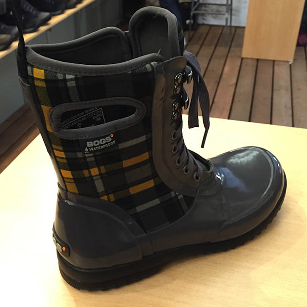 Bogs sidney lace plaid hotsell rain boots