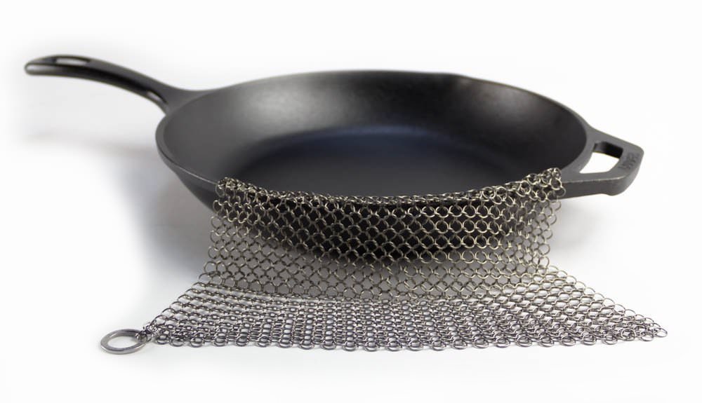 easiest way to clean cast iron