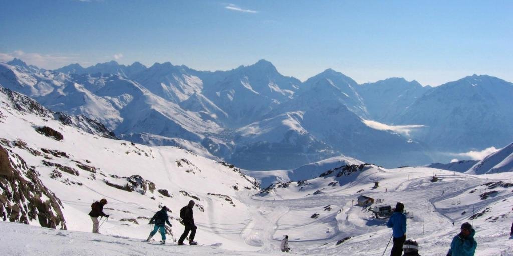 The World's Most Extreme Ski Slopes