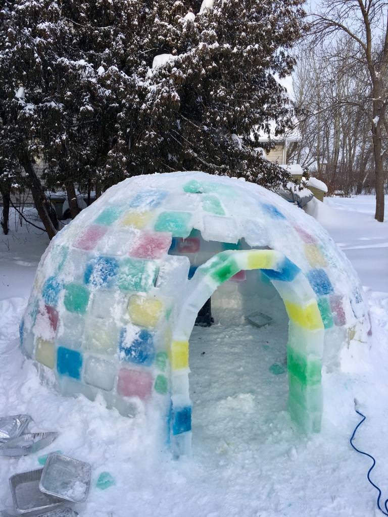 build an igloo