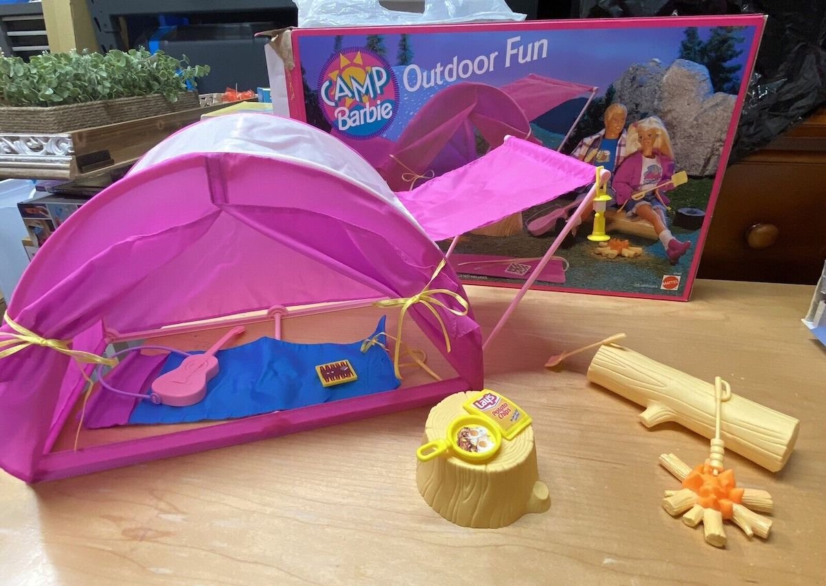 10 Outdoors-Themed Barbies and Barbie Playsets from the 70s to Now -  Outdoors with Bear Grylls