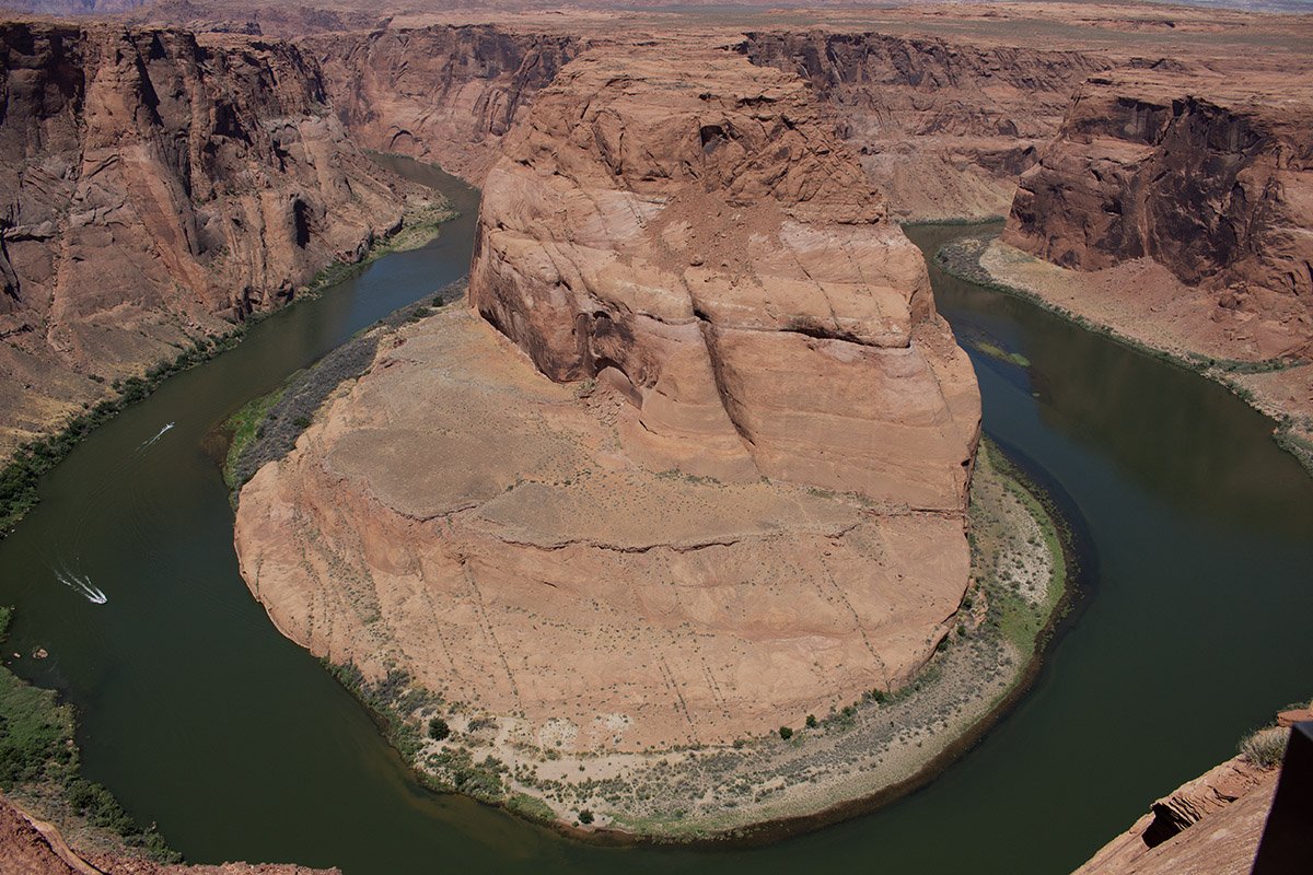 Kayaking Horse Shoe Bend offers those who are interested a unique and intimate way to experience the Colorado River.