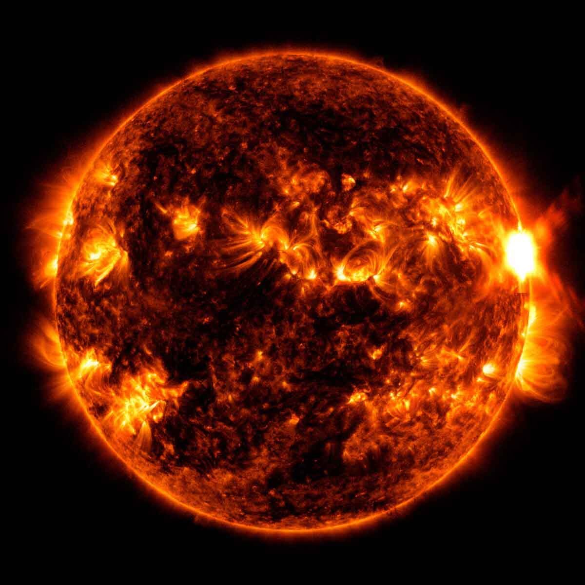 sun-flare-knocks-out-radio-transmissions