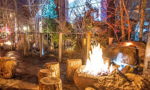 best-outdoor-themed-bars