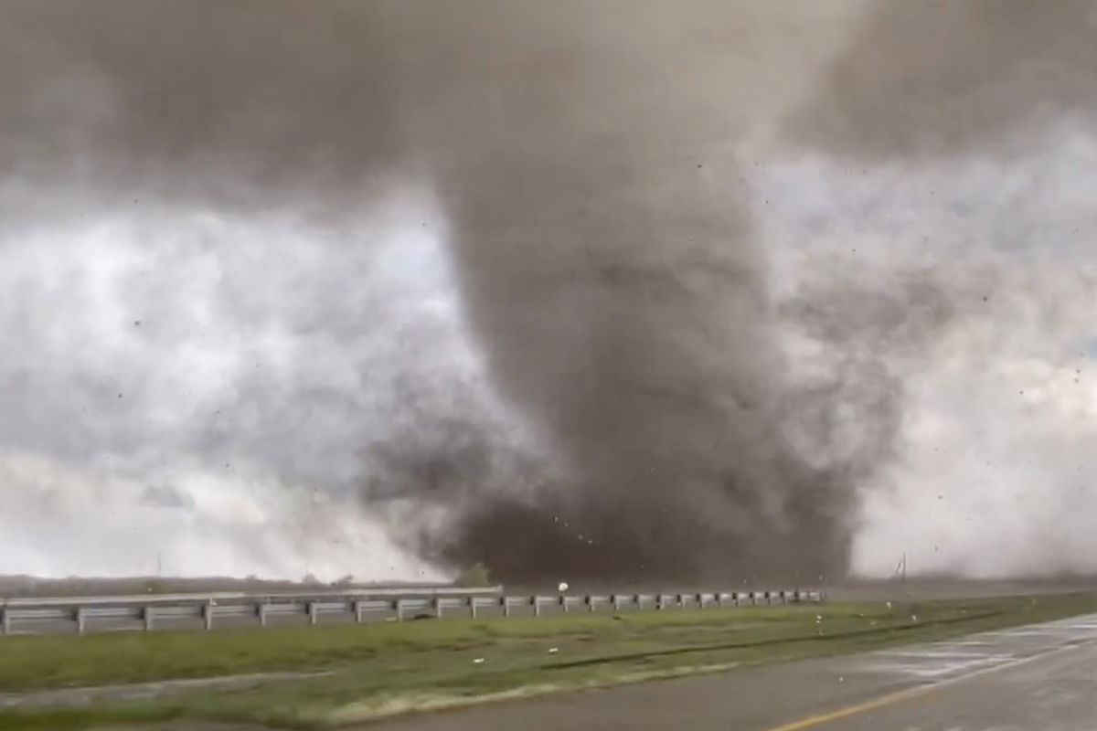 Best Selling Products monster-tornado WATCH: Monster Twister Crosses Street in Nebraska Blog  