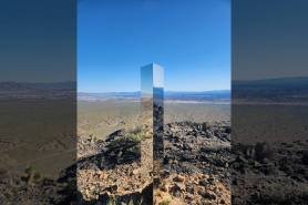 reflective monolith on las vegas hiking trail